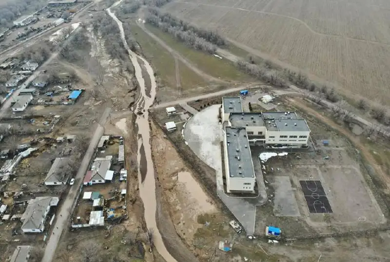 Несколько улиц и дворов подтопило в Алматинской области