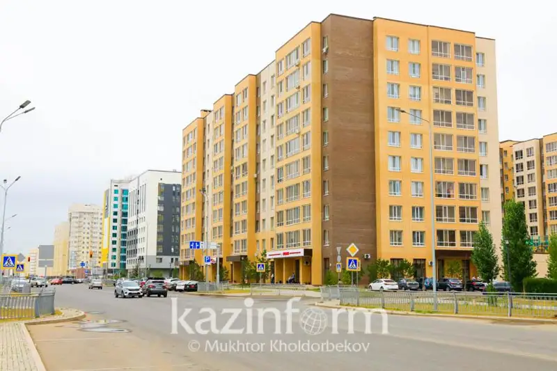 Более 600 тысяч казахстанцев стоят в очереди на жилье