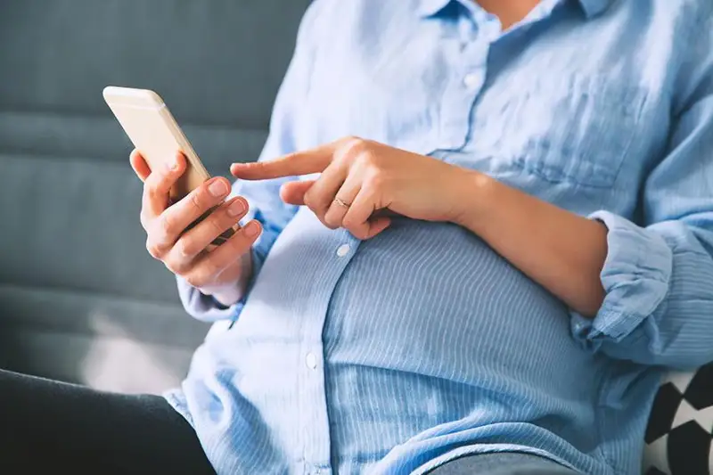 Срок получения дородовых выплат сократят до одного часа в Казахстане