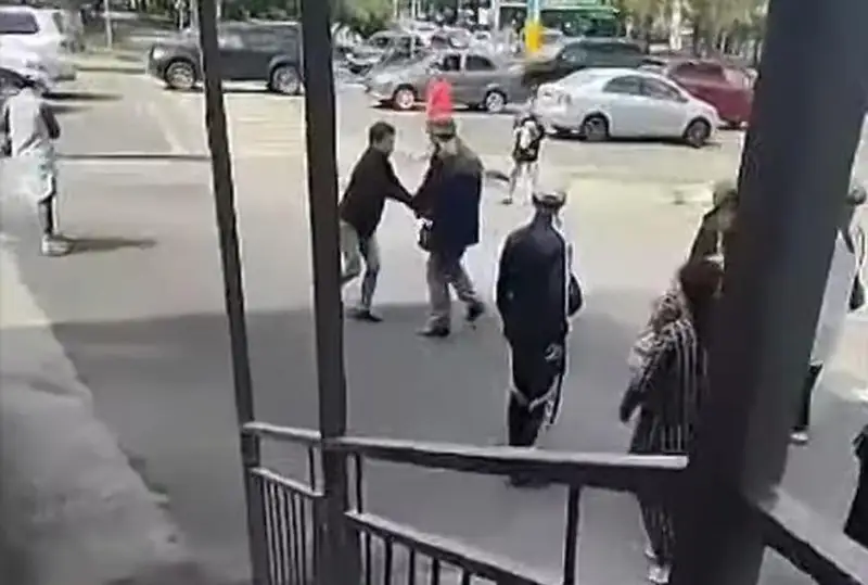 Айкөркем Мелдехан өлімі туралы сот процесінде «Almaty.tv» түсірілім тобына шабуыл жасалды