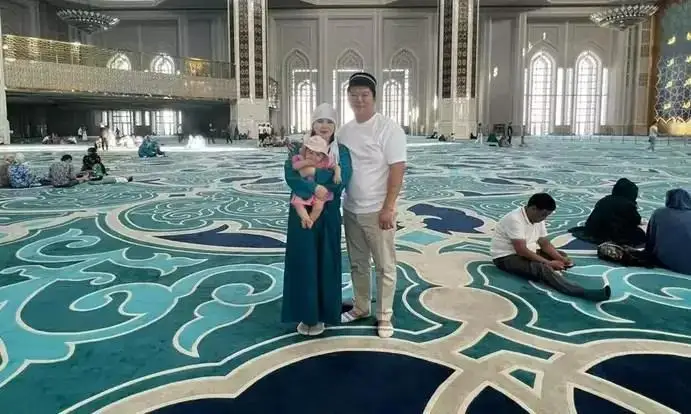 ەسىمىن دە وزگەرتكەن: قازاق قىزىن العان كورەيالىق ەر ادام يسلام ءدىنىن قابىلدادى