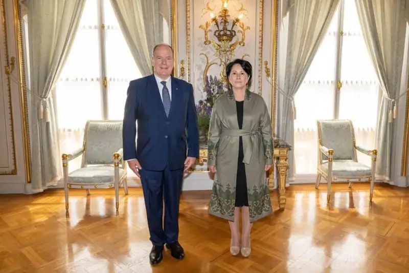 Қозоғистон элчиси Монако Князига ишонч ёрлиқларини топширди