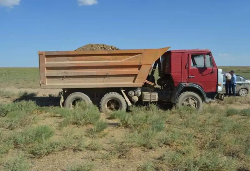 Незаконную добычу щебня пресекли полицейские Туркестанской области