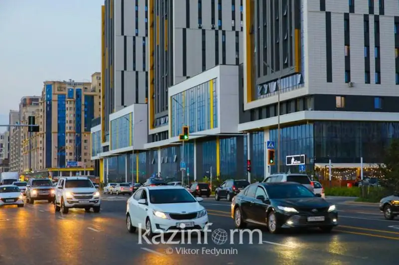 162,4 тысячи единиц автотранспорта поставили казахстанцы на учет в марте