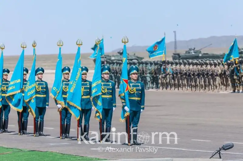 Армия Казахстана: новая стратегия, беспилотная авиация и повышение зарплат