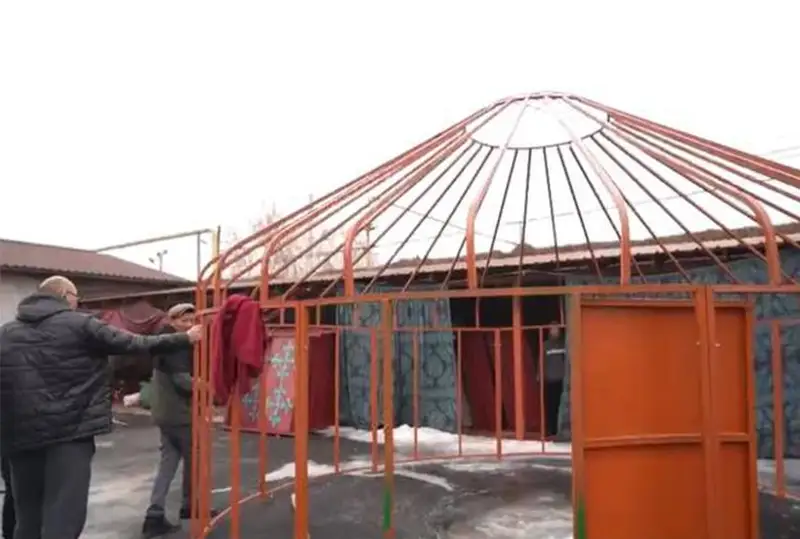 Более 80 юрт, отправленных казахстанцами, установлено в Турции