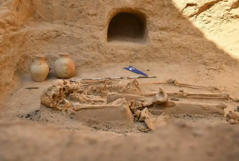 تۇركىستان وبلىسىنان قاڭلى داۋىرىنە تيەسىلى قۇندى جادىگەرلەر تابىلدى