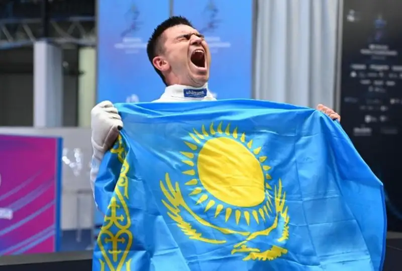 Қозоғистонлик Руслан Қурбанов илк бор қиличбозлик бўйича жаҳон чемпионатида бронза медали соҳибига айланди