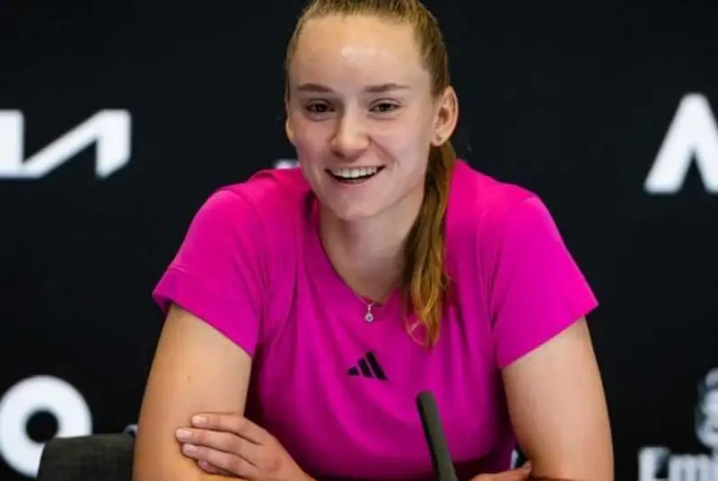 Елена Рыбакина стала второй в чемпионской гонке WTA