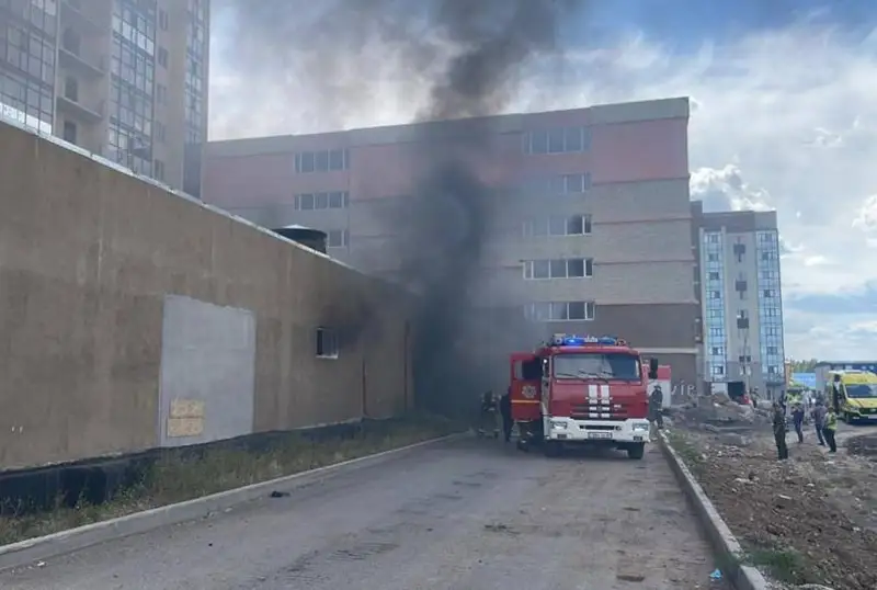 150 человек эвакуировали при возгорании в паркинге в Астане