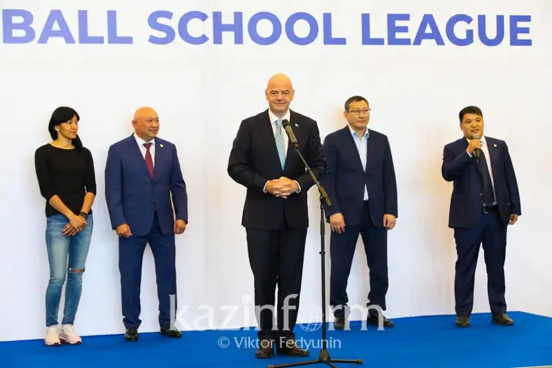 ف ي ف ا پرەزيدەنتى قازاقستان فۋتبولى تۋرالى: دۇرىس جولعا تۇسكەندەرىڭىزگە سەنىمدىمىن