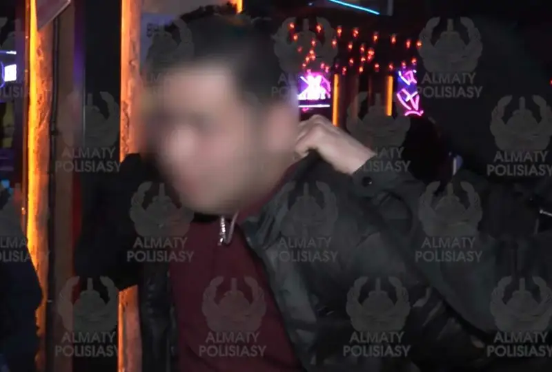 الماتىداعى تۇنگى كلۋبتاردىڭ بىرىندە تانىمال بلوگەر ەسىرتكىمەن ۇستالدى