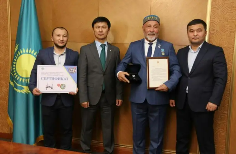 قاراعاندى وبلىسىندا الەم رەكوردىن قايتالاعان قاريا تۇرادى