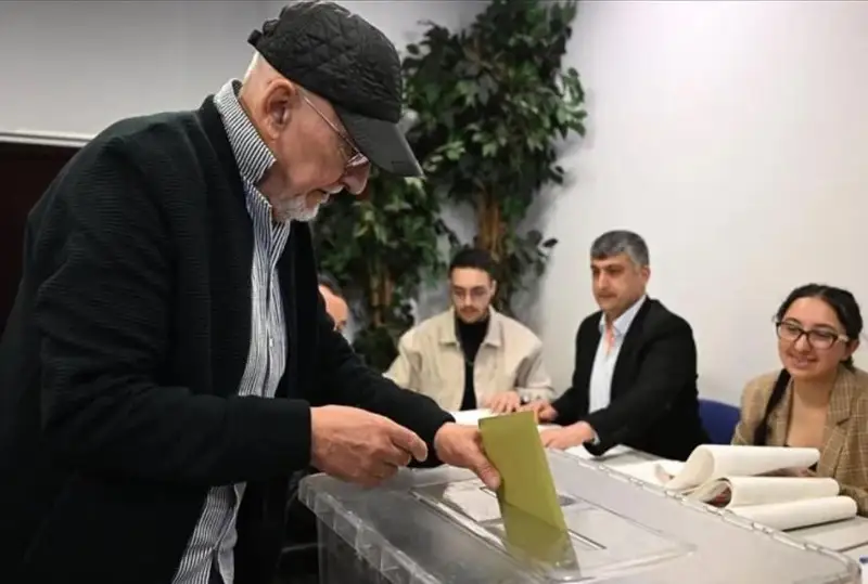 Túrkııada prezıdent jáne parlament saılaýy ótip jatyr