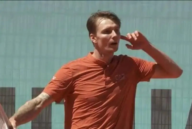 Мадриддаги турнир стартида Александр Бублик ғалаба қозонди