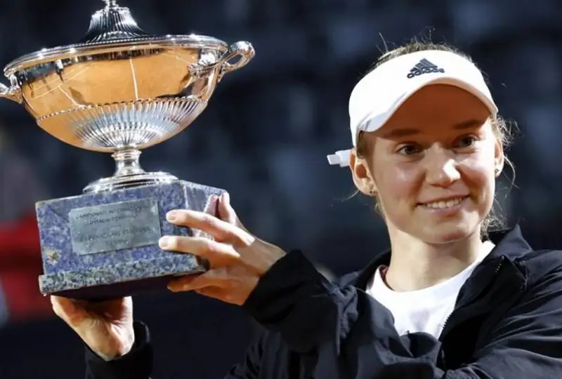 Елена Рыбакина сделала заявление перед «Ролан Гаррос»