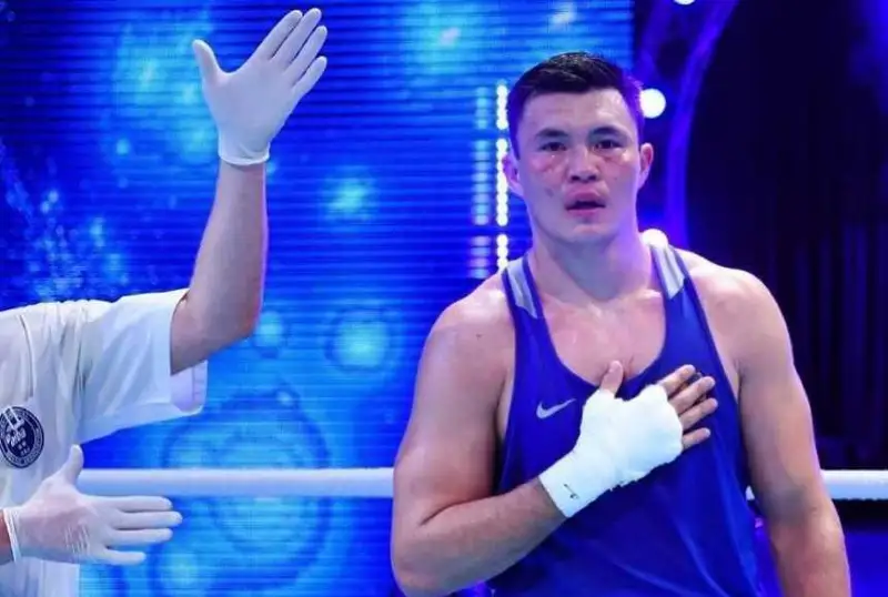 Боксер Камшыбек Кункабаев исключен из рейтинга WBA