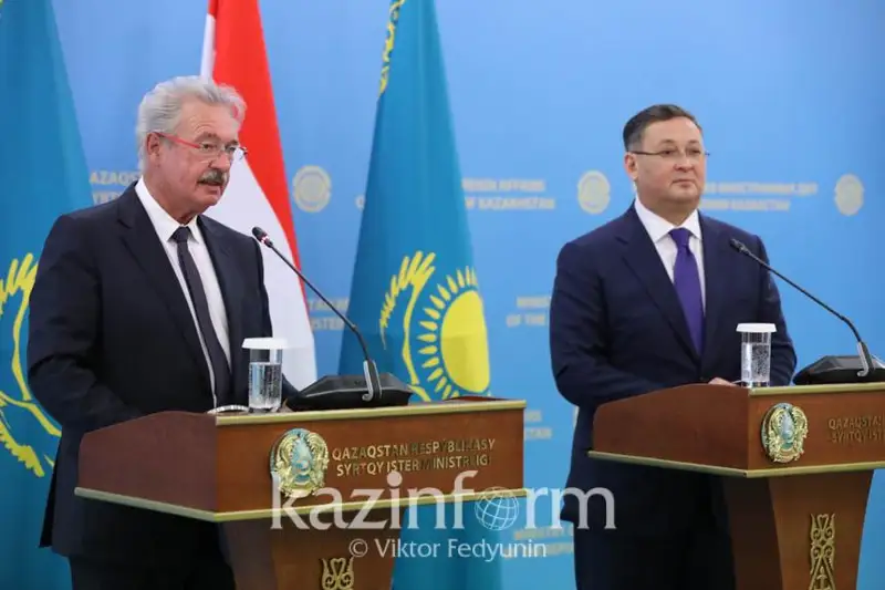 Qazaqstan men Lıýksembýrg áýe qatynasy jıiligin arttyrýǵa ýaǵdalasty