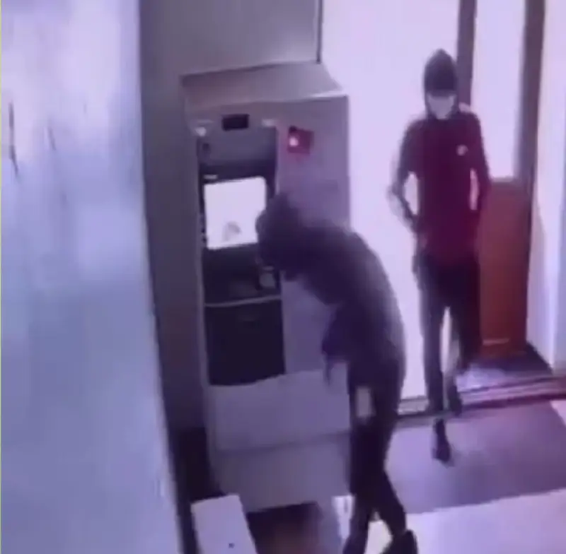 Около 13 млн тенге украли из банкомата в Алматинской области