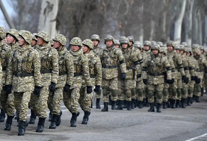 Қирғизистон аскарларининг ҳарбий хизмат муддати 2 ойгача узайтирилиши мумкин