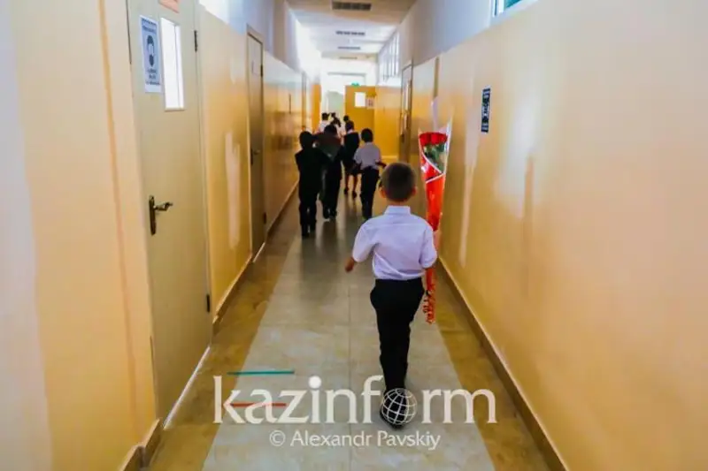 Почти 3600 учебных заведений РК подключены к Центру оперативного управления