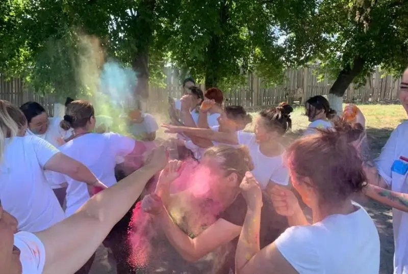 Праздник Холи прошел в женской колонии Карагандинской области