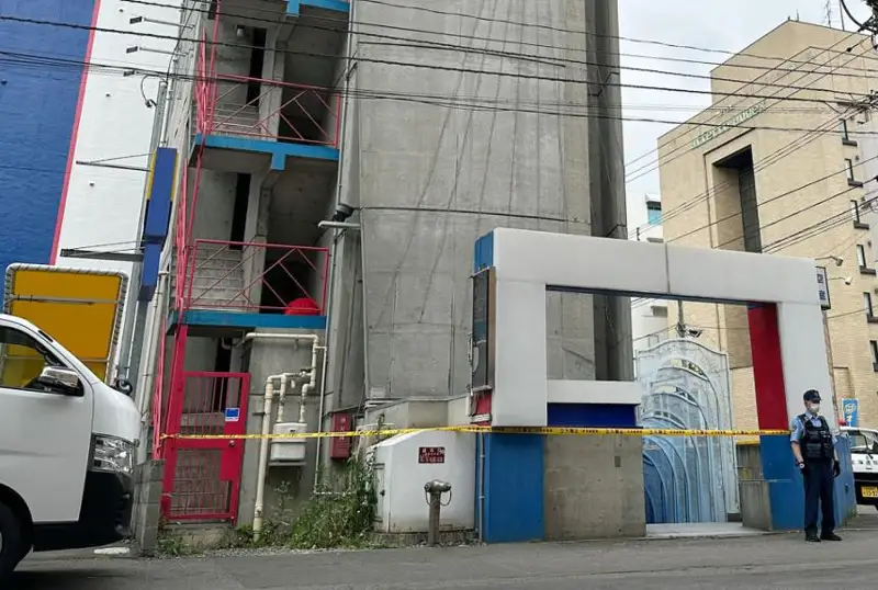 جاپونيا قوناقۇيىندەگى باسسىز دەنە: ەكى كۇدىكتى قاماۋعا الىندى