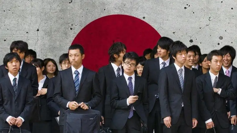 ەڭبەكقورلىقتان پايدا دا كورگەن، زيان دا شەككەن ەل