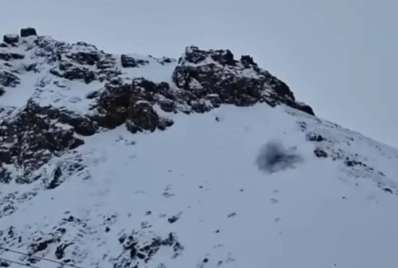 Лавины спустили на Шымбулаке