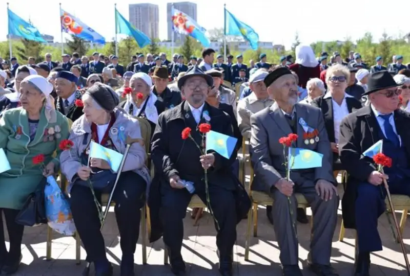 Более 264 млн тенге выплатили ветеранам и труженикам тыла в Астане