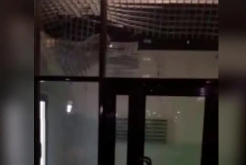 Утеплитель обрушился в одном из столичных ЖК – стройкомпания устранила дефект