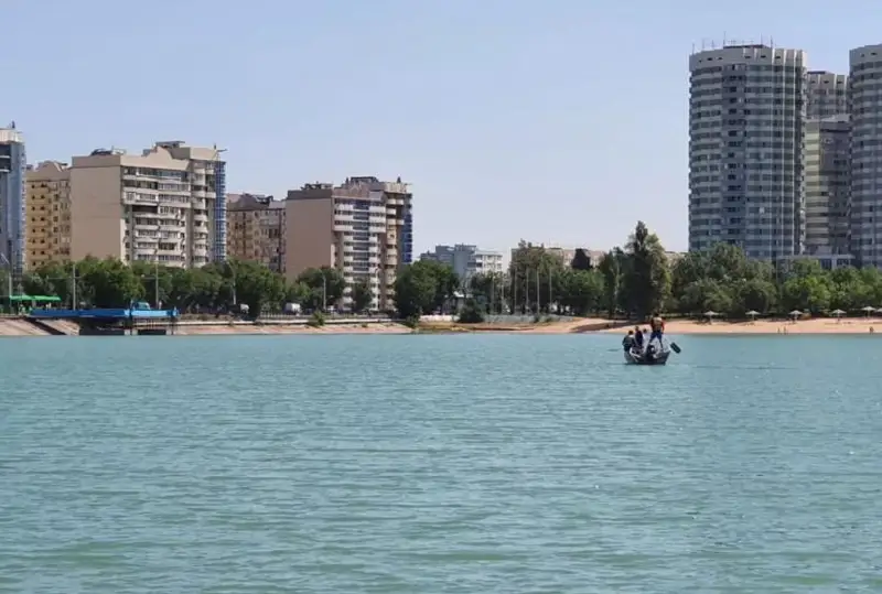 Almatyda mamyr aıynda Saıran kóliniń aınalasyn abattandyrý jumystary bastalady