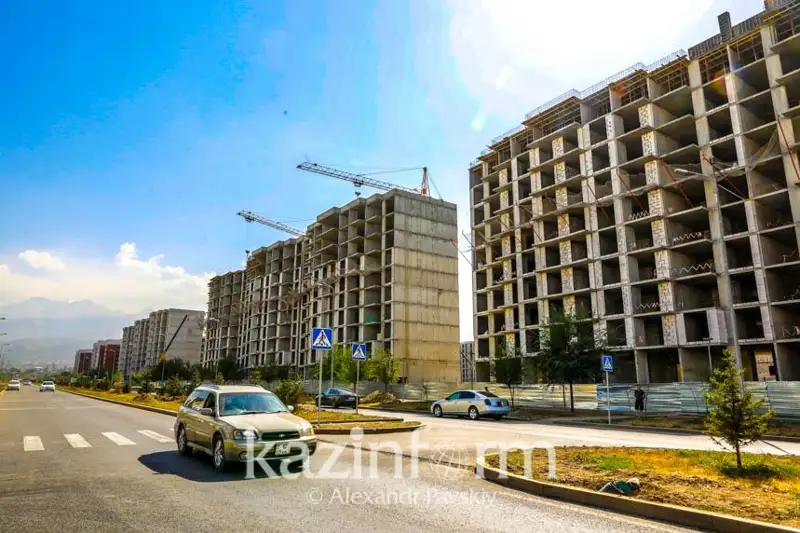 Almatyda 9 qabattan bıik úı salýǵa bolmaıdy – seısmolog