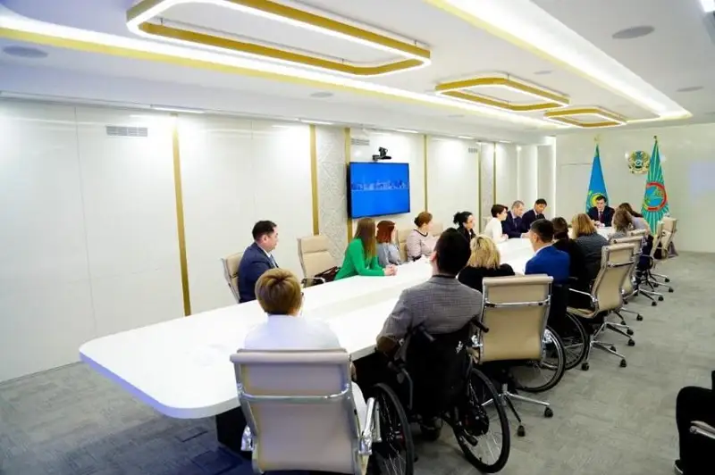 Количество инватакси увеличат почти в два раза в Астане