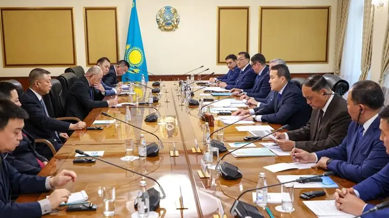 Алихан Смаилов провел переговоры с главами китайских компаний