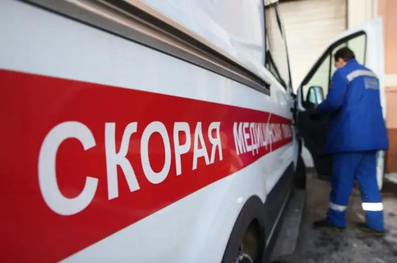 Россиянин выпал с 19 этажа и остался жив