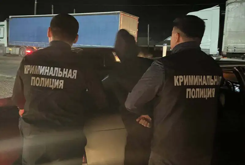 Түркістан облысында күдіктіден шолақ мылтық пен оқтар тәркіленді