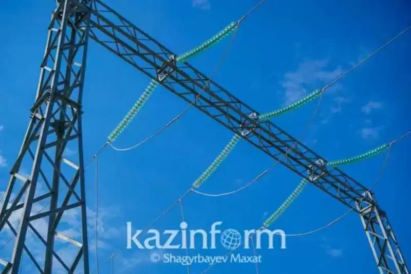 Astanada apat joıylyp, úılerge elektr qýaty berildi