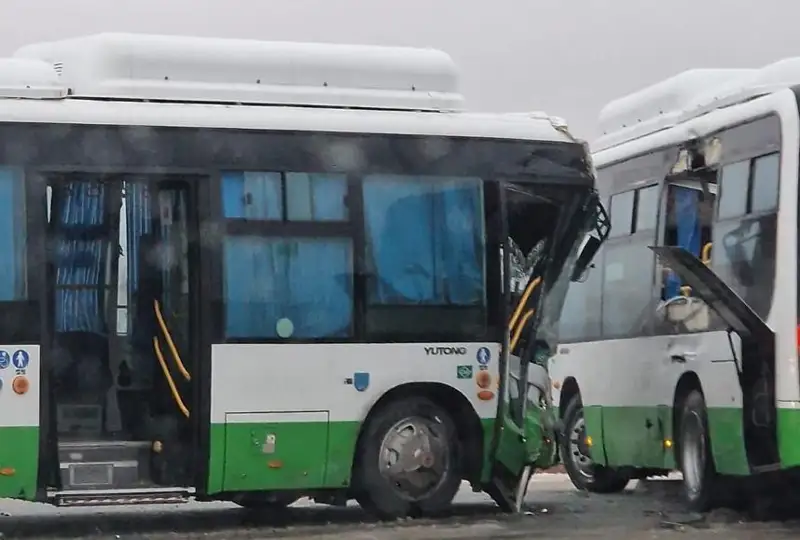 Қызылордада 2 автобус соқтығысып қалды