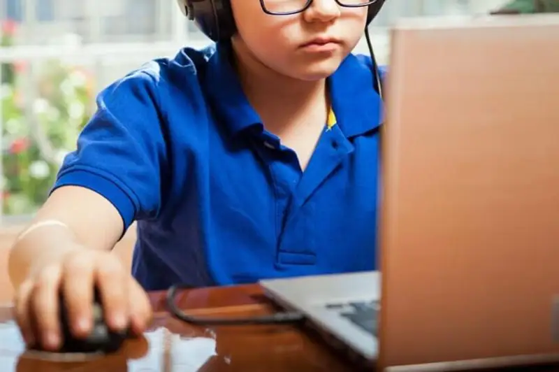 Школьники и студенты Экибастуза останутся на удаленке