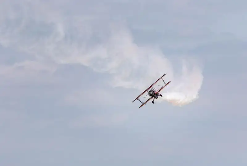 АҚШда авиашоу вақтида самолёт ҳалокатга учради