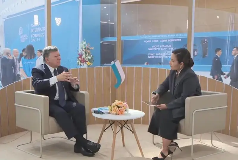 Казахстан имеет репутацию «наводчика мостов» – Жозе Мануэль Баррозу