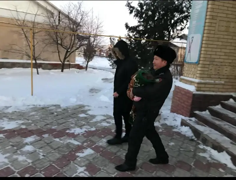 Жамбылские полицейские нашли пропавшего двухлетнего ребенка