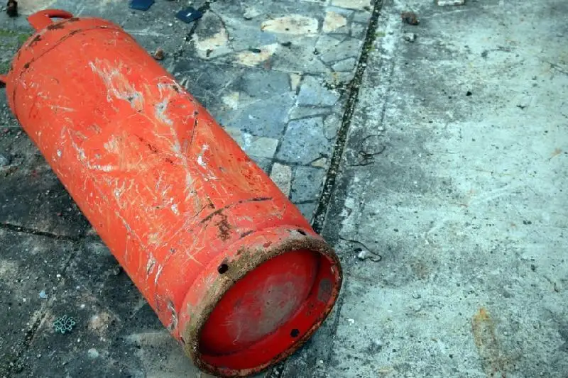 Газовый баллон взорвался в Актюбинской области: пострадало два человека