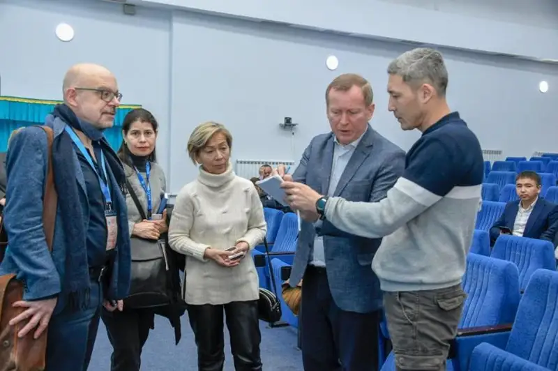 Jetisý oblysynda saılaý naýqanyna baılanysty 17 sall-ortalyq jumys isteıdi