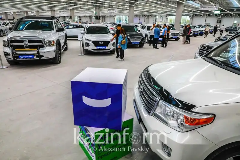 Қозоғистонда янги автомобиллар сони ортиб бормоқда