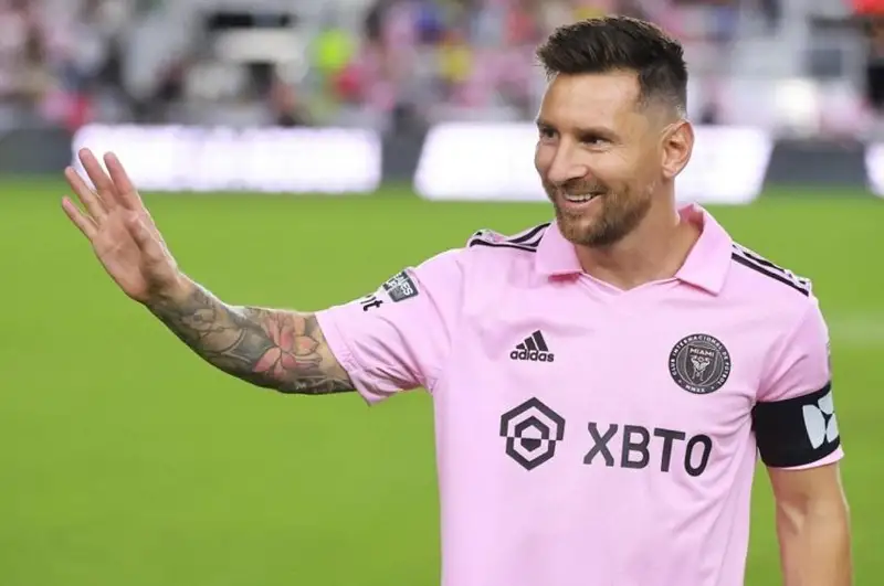 Лионель Месси стал самым титулованным игроком в истории футбола