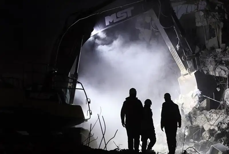 Число жертв землетрясения в Турции превысило 41 тысячу человек