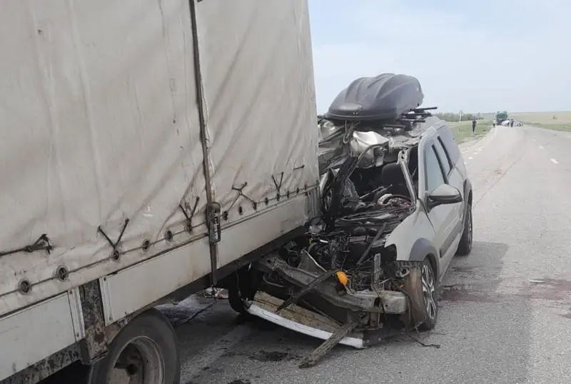 Три человека погибли в ДТП в Актюбинской области