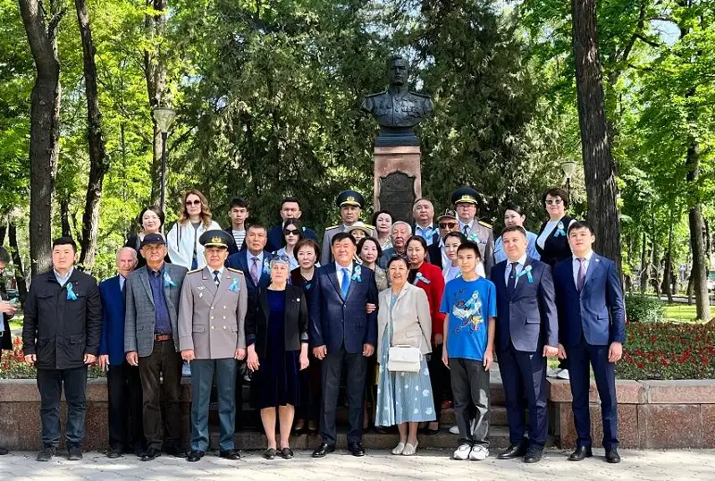 Память Талгата Бегельдинова почтили в Кыргызстане
